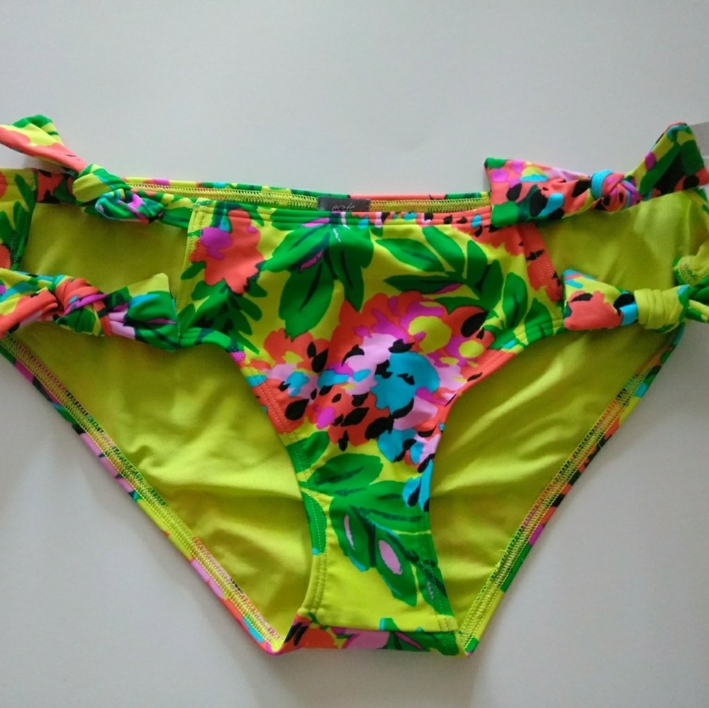 NWT Bow Detail Aerie Floral Bikini Bottoms